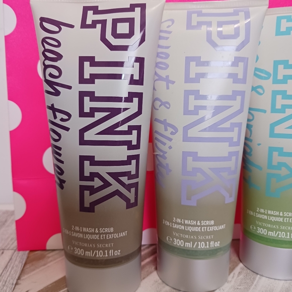 Victoria's Secret PINK 2-in-1 Wash & Scrubs - Picture 2 of 8